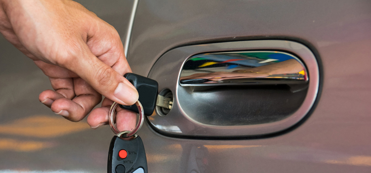 Car door lock repair in Gonzales